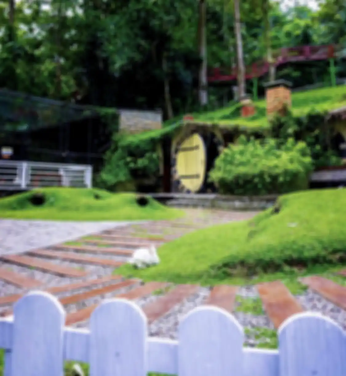 Cimory Riverside buka jam berapa? Inilah ulasan spot foto aesthetic tempat wisata hits di Bogor Jawa Barat.