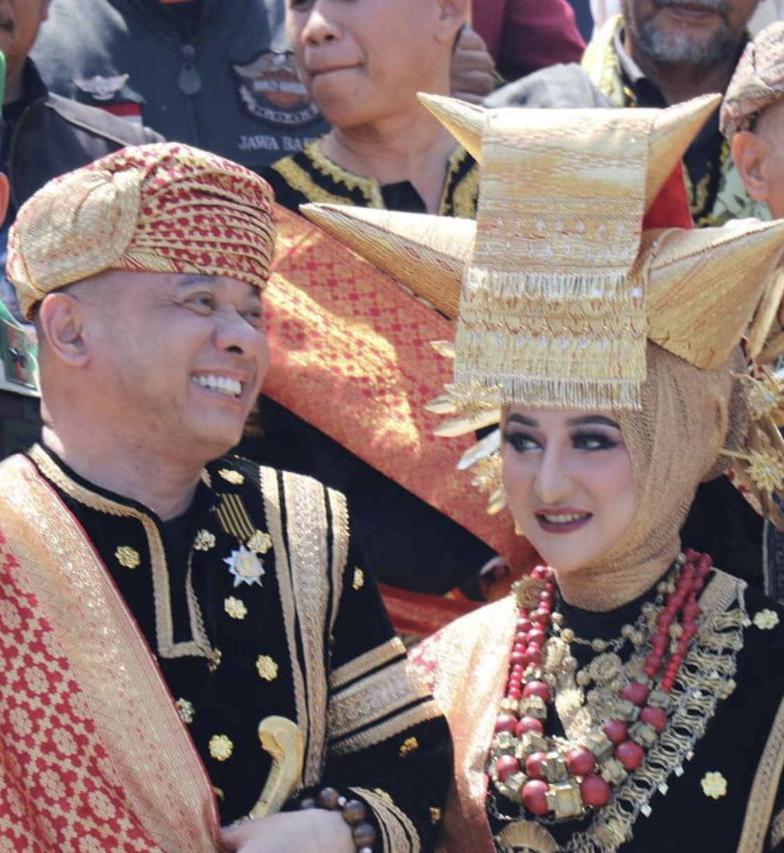 Foto Merthy Kushandayani yang jauh lebih cantik dari Mami Linda. Istri Irjen Teddy Minahasa pemilik gelar kehormatan.
