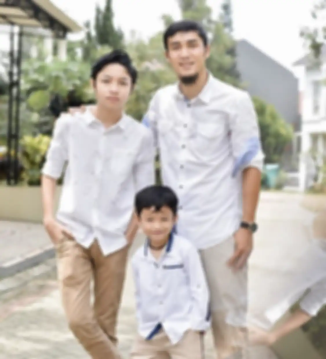 Ayah sambung Kiesha Alvaro, Gunawan Dwi Cahyo terjepit dalam kondisi sulit. Suami Okie Agustina dapat uang banyak cuma di momen ini.