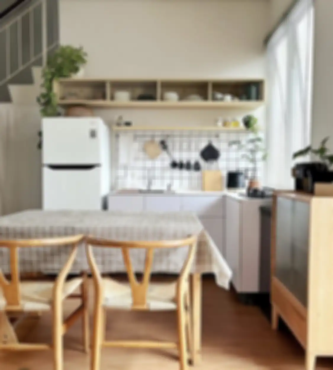 Potret ruang memasak yang terlihat estetik. Meja dapur dipermak dengan model begini. Belanja Ramadan tak terganggu.