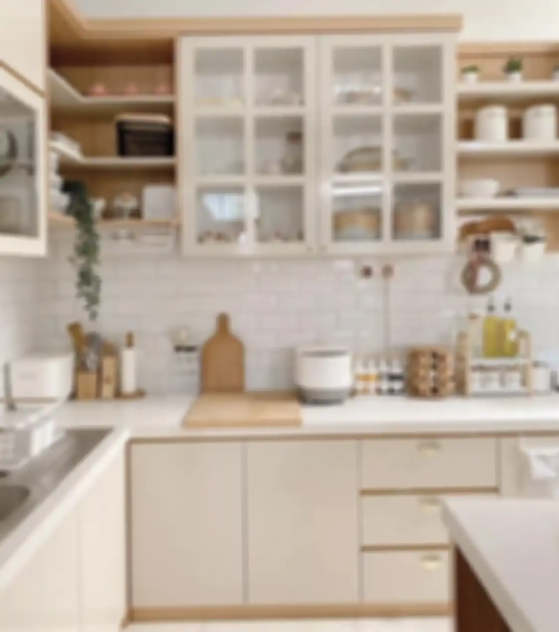 Area memasak dengan ukuran terbatas terlihat kian aesthetic dengan mengaplikasikan cara praktis.