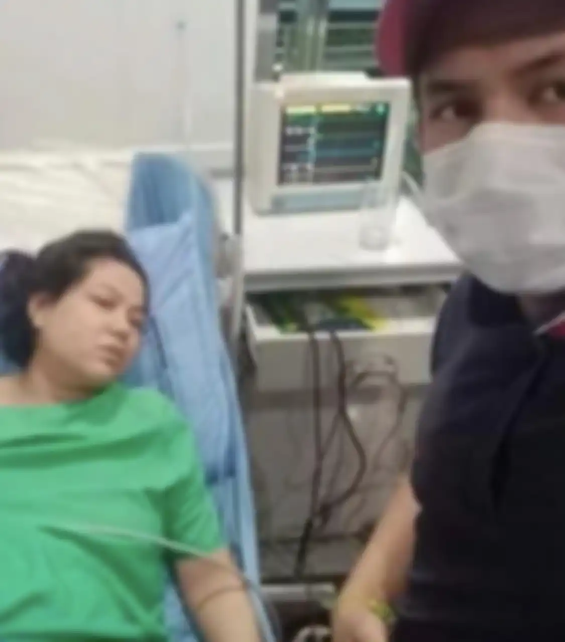 Pesinetron Inikah Rasanya mengunggah foto kondisi istrinya setelah sempat tertunda menjalani operasi caesar.