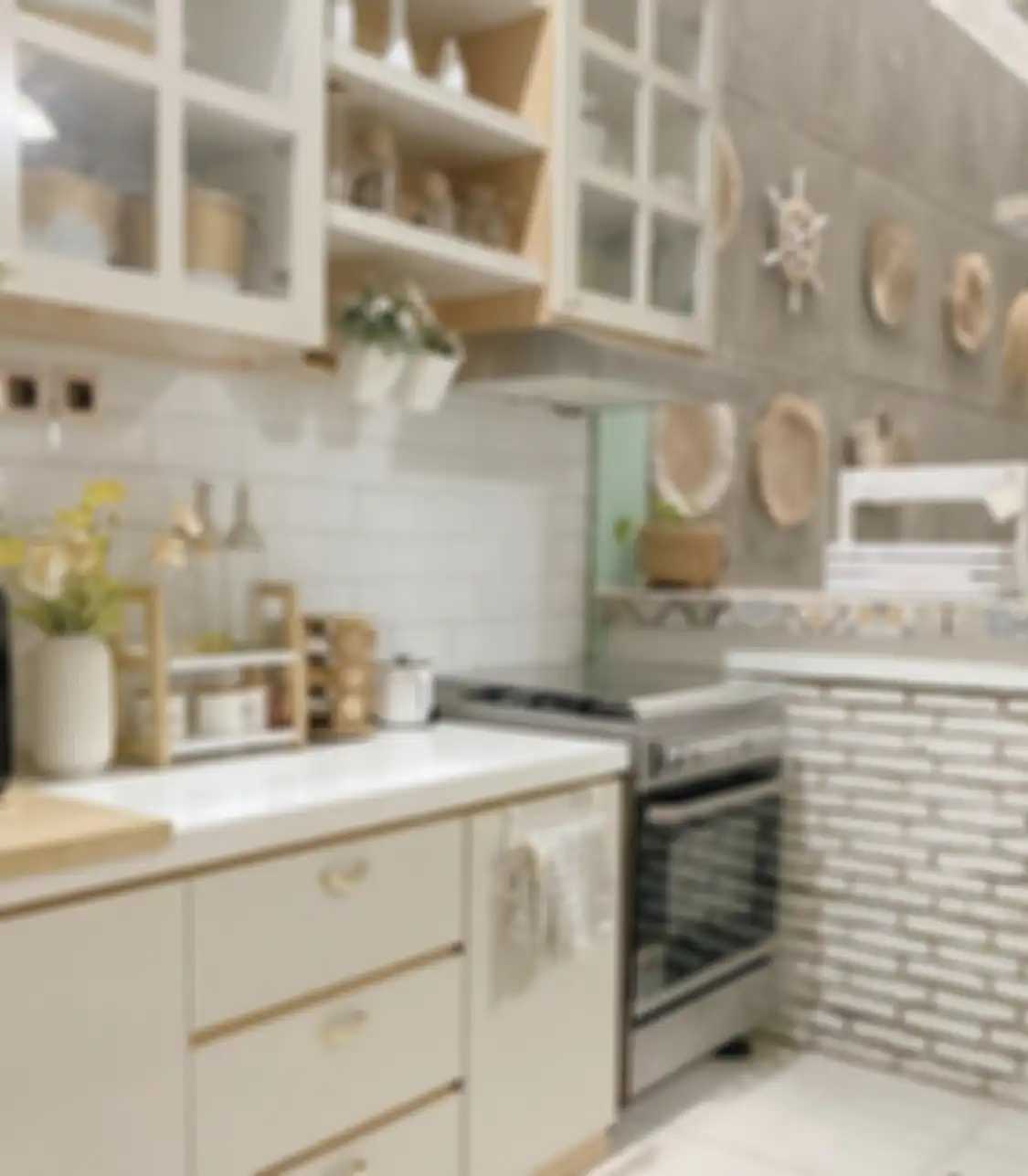Desain dapur sederhana yang memiliki fungsi vital cocok dibuat di lahan sempit. Foto interiornya mencuri perhatian.