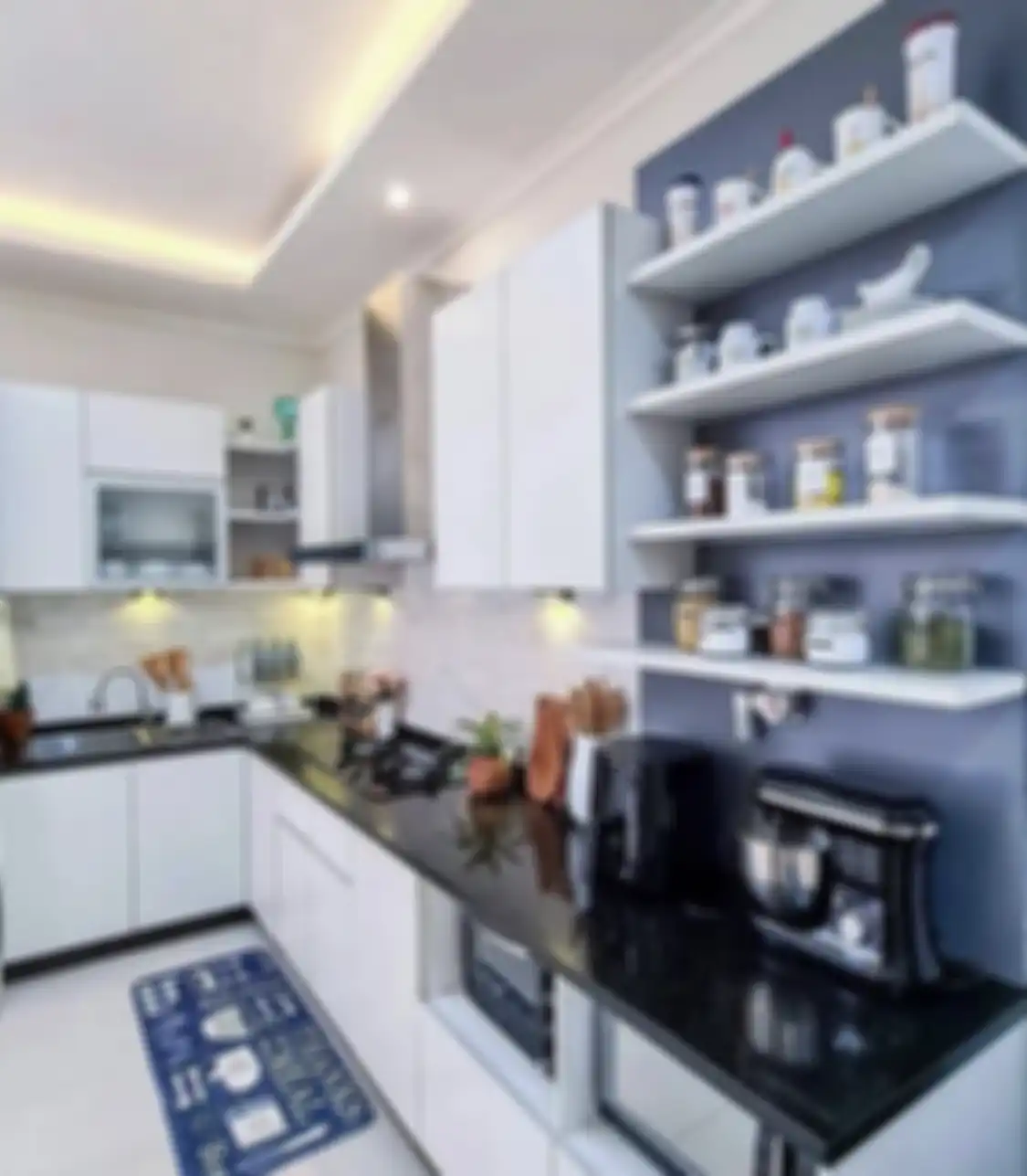 Foto desain dapur mewah di rumah modern minimalis terlihat murahan bisa karena ini. Jangan salahin dekorasi aja. 