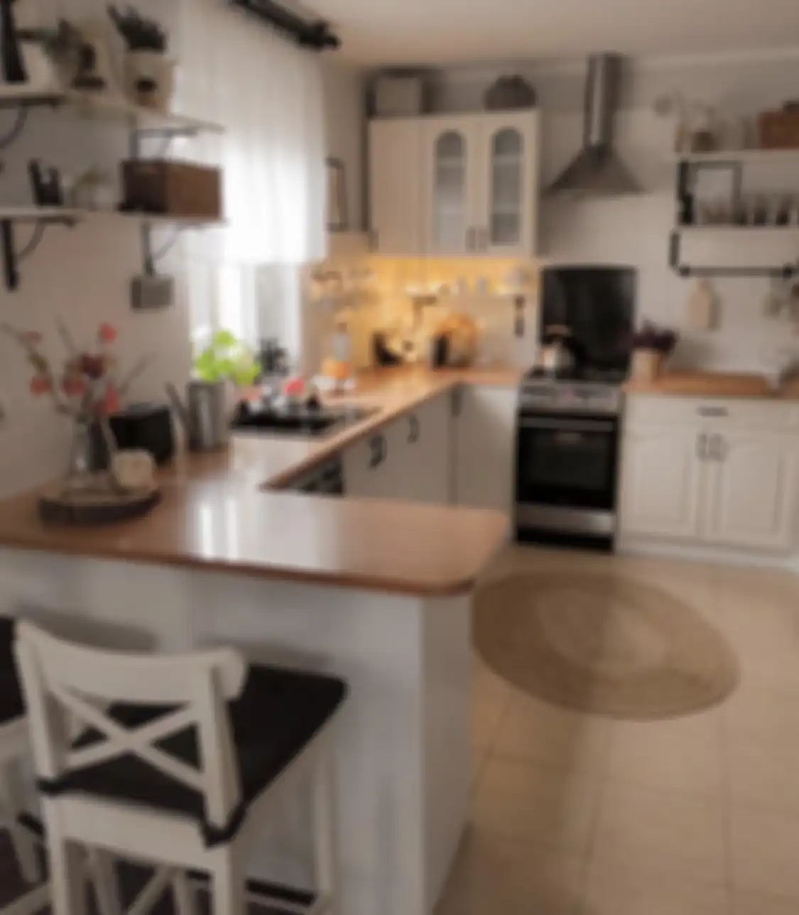 Tampilan area memasak yang selalu bersih membuat mood pemilik rumah minimalis terjaga saat beraktivitas di dalamnya.
