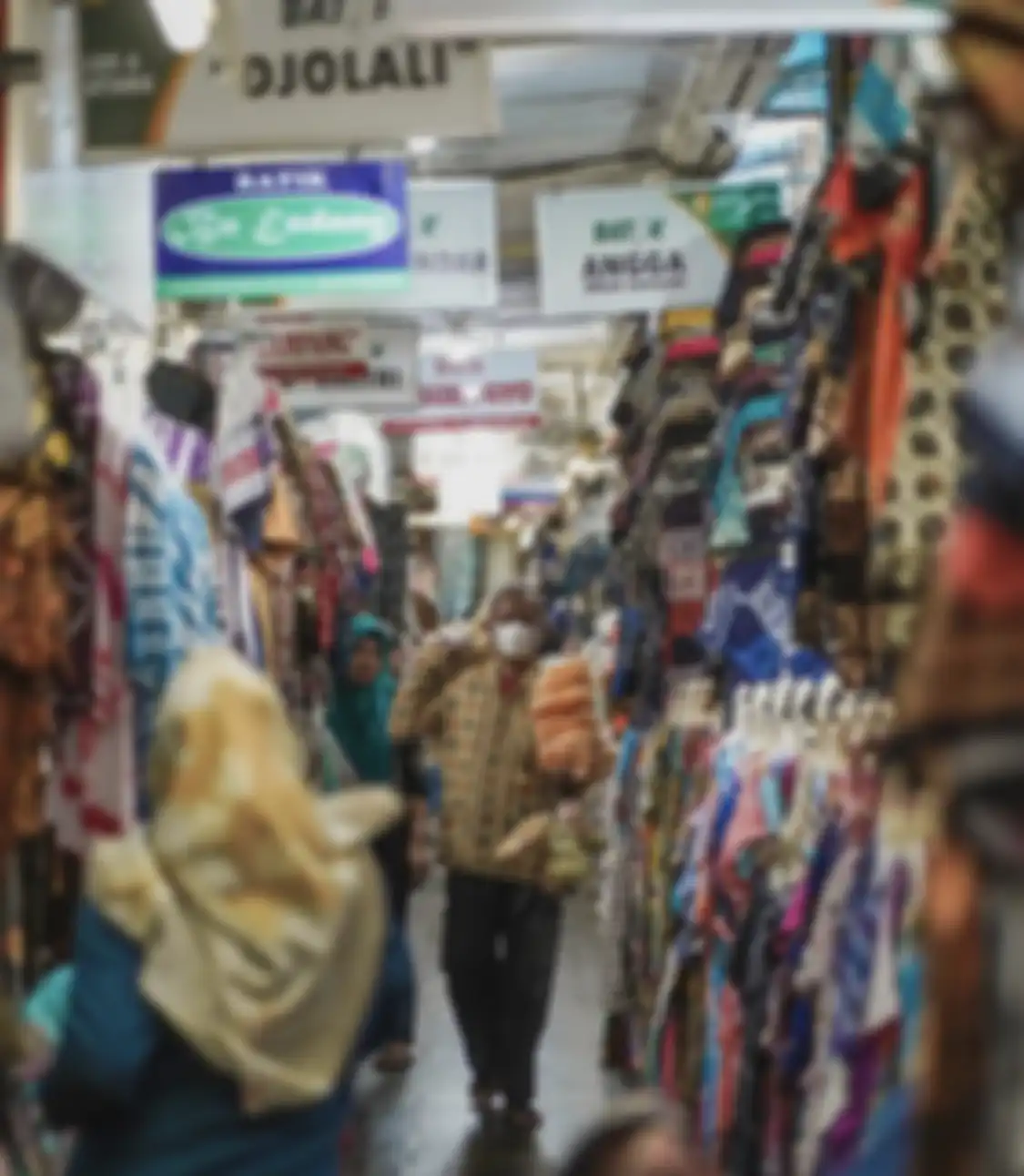 Jika mencari hotel yang dekat tempat wisata hits di Jogja bisa cek rekomendasi di artikel ini. Lengkap dengan foto aesthetic.