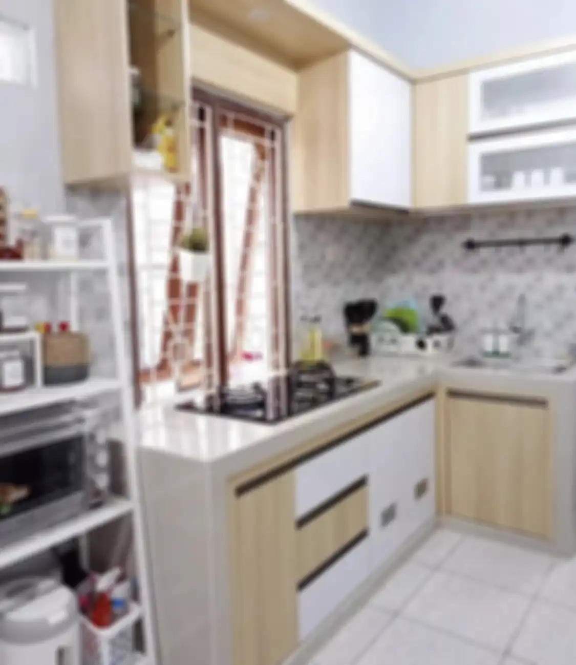 Dapur menjadi area yang paling sering digunakan setiap hari. Tampilannya harus dijaga agar tetap segar.