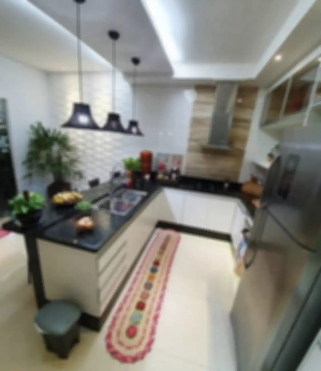 Foto interior rumah minimalis ini tampak berbeda dari yang lainnya. Desain dapur basah direnovasi pakai gaya tak biasa. 
