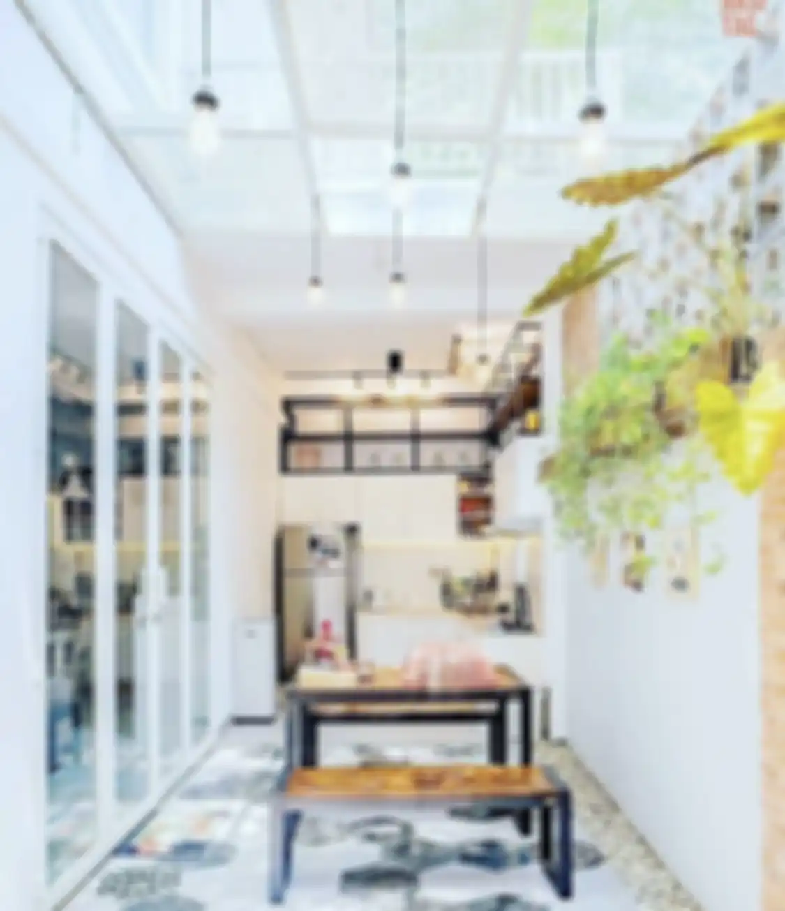 Foto tampilan desain dapur outdoor jadi aesthetic berkat 5 perabotan wajib ini. Hasilnya bikin iri banyak pemilik rumah minimalis.