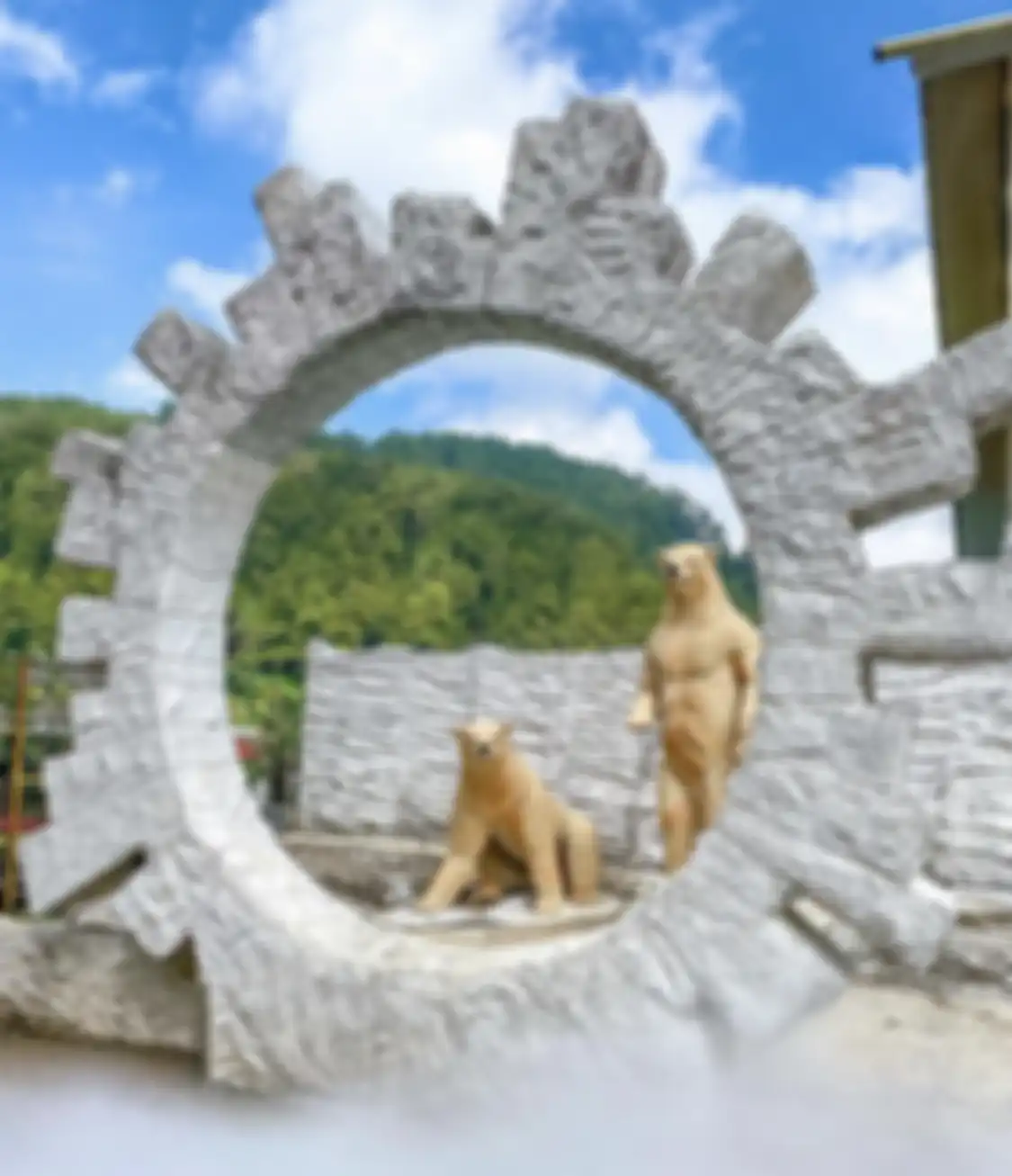Berikut ini daftar harga tiket Bukit Sekipan Tawangmangu terkini, tempat wisata keluarga di Solo dengan banyak spot foto aesthetic.