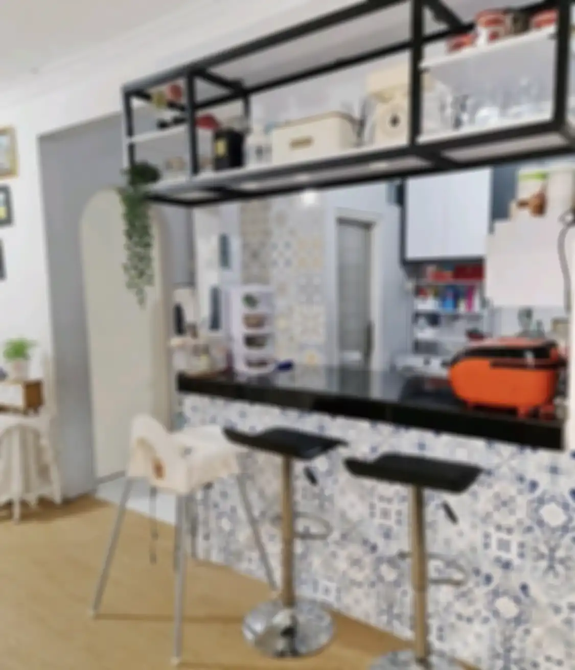 Pemilik rumah minimalis dilarang keras melakoni 6 pantangan ini agar foto hasil permak desain dapur kecil jadi aesthetic.