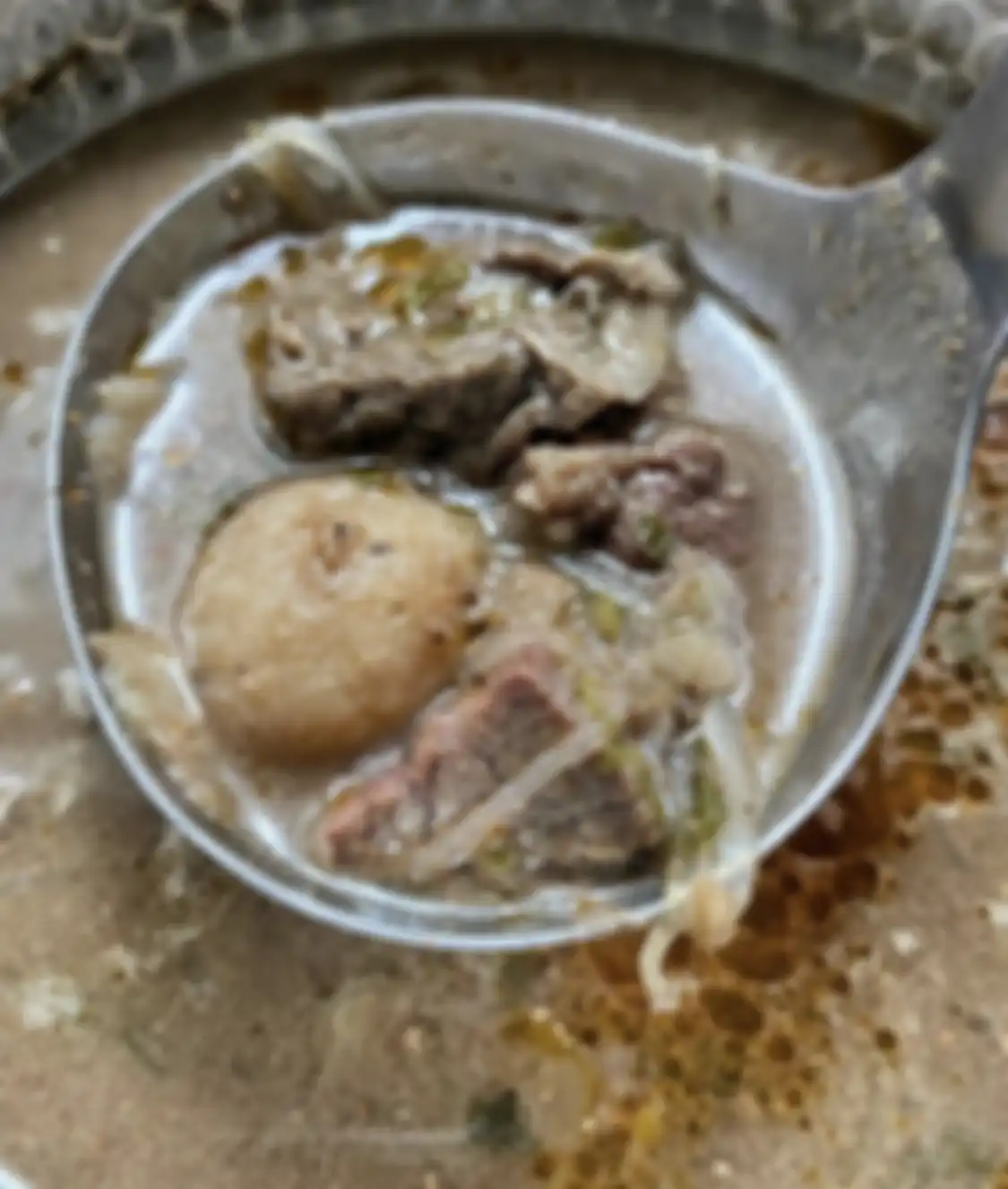 Inilah 7 tempat wisata kuliner di Makassar bikin liburan makin seru. Cek foto menunya yang dijamin sajikan sarapan enak.