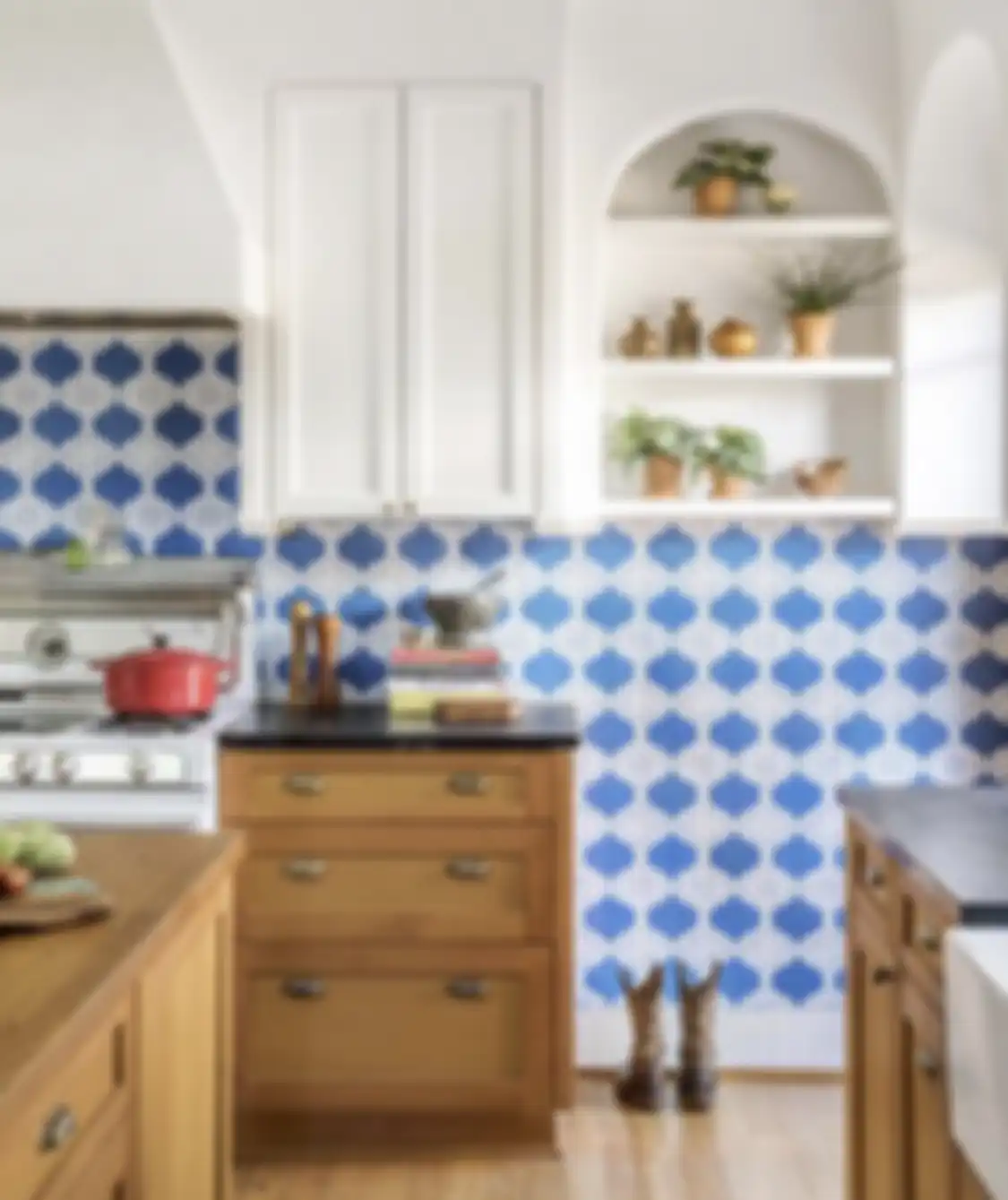 7 foto desain dapur mungil yang bikin pemilik rumah buru-buru ingin lakukan renovasi. Bagian ini jadi pembedanya.