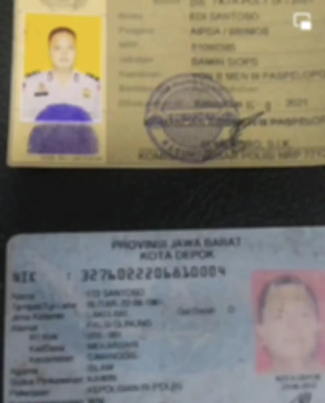 Anggota Brimob Aipda Edi Santoso menjadi korban begal di Bekasi. Tubuhnya yang bersimbah darah terkulai lemah di jalanan.