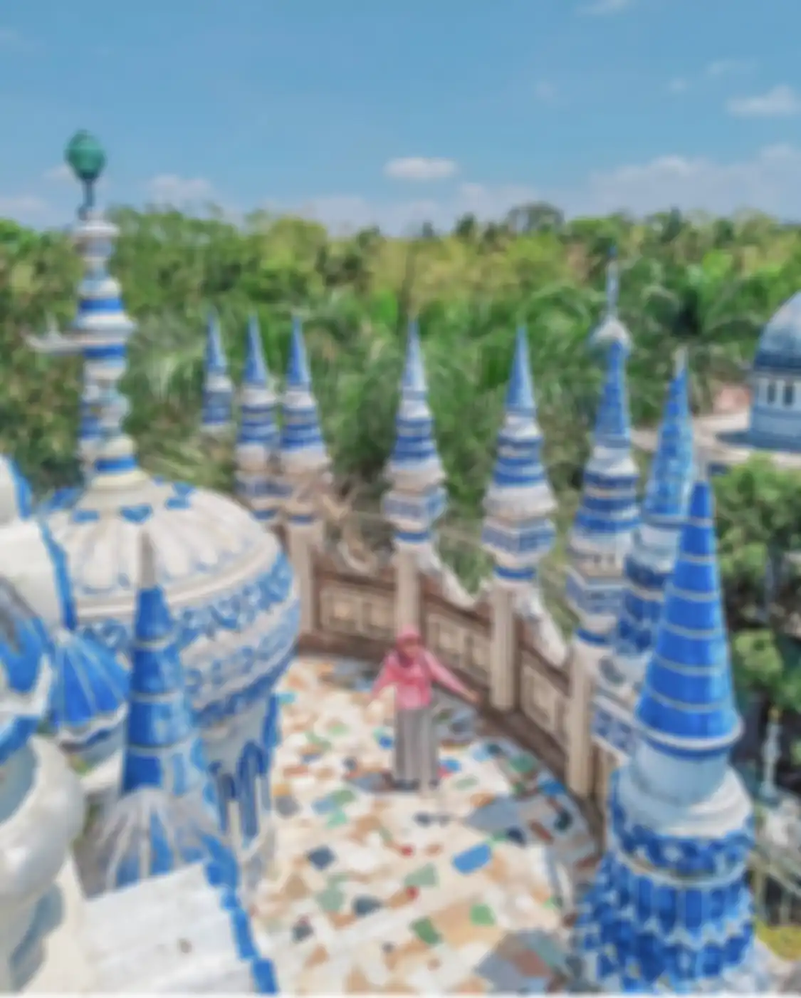 Inilah 6 tempat wisata di Malang yang cocok buat foto aesthetic. Biaya tiket masuknya juga mirah meriah. Yuk kita kunjungi!