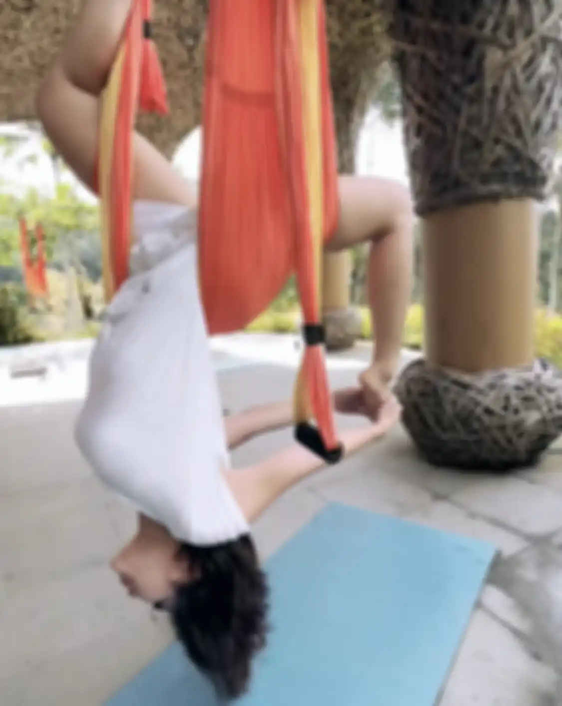 Inilah 6 foto Gisel memamerkan keindahan yoga. Netizen sampai mengeluarkan komentar nakal, kok kamu makin menjadi-jadi?