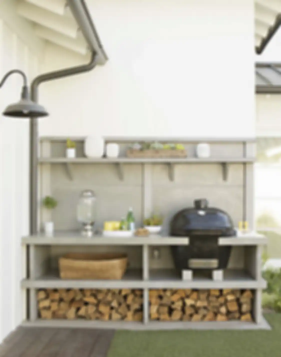 Desain dapur outdoor bikin para tamu ketagihan ikut pesta barbeque. Ini 7 foto inspirasinya. Taman sempit pun jadi.