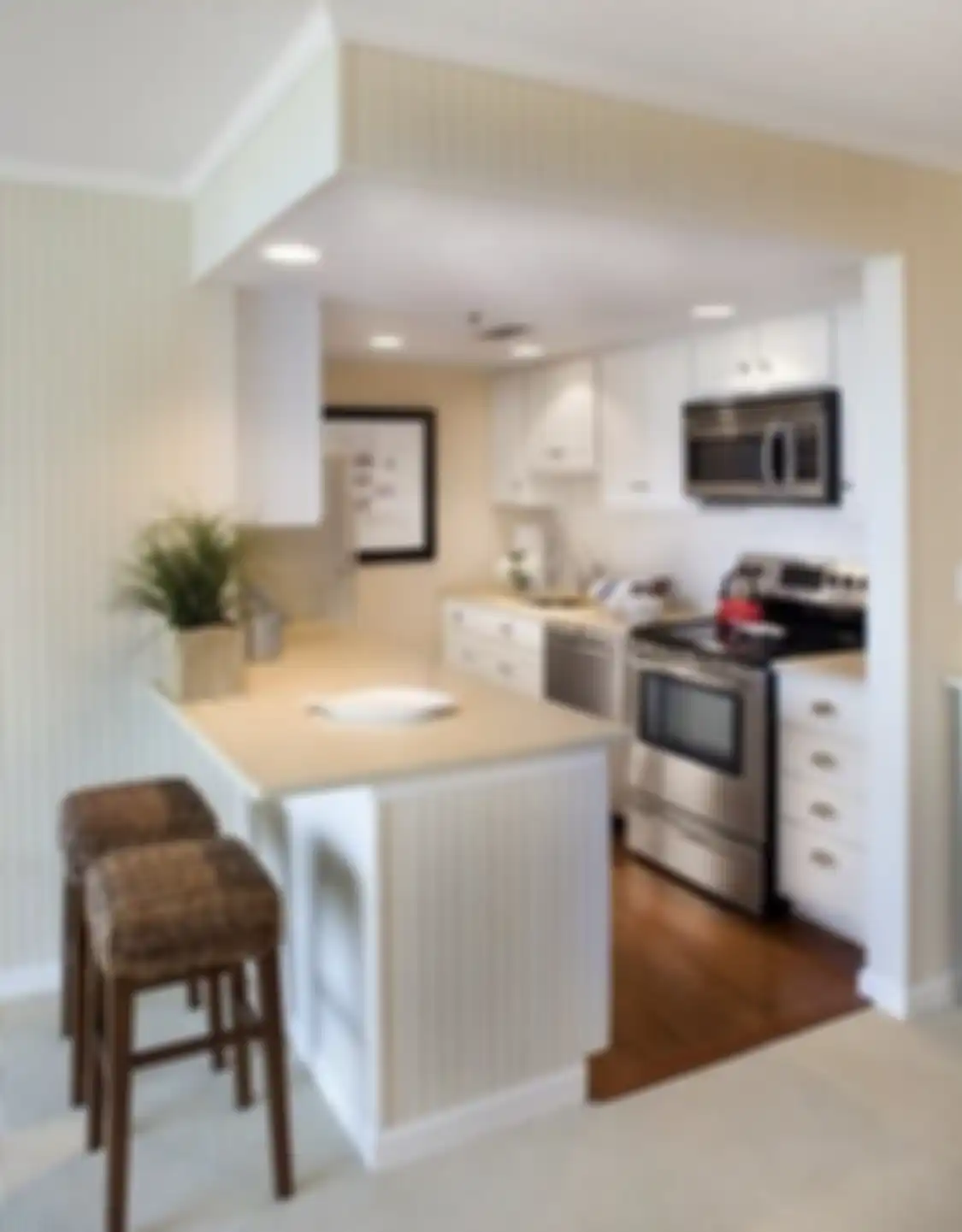 Desain dapur mungil sengaja mengadopsi gaya begini hingga foto hasilnya dicontek. Cocok buat interior rumah minimalis.