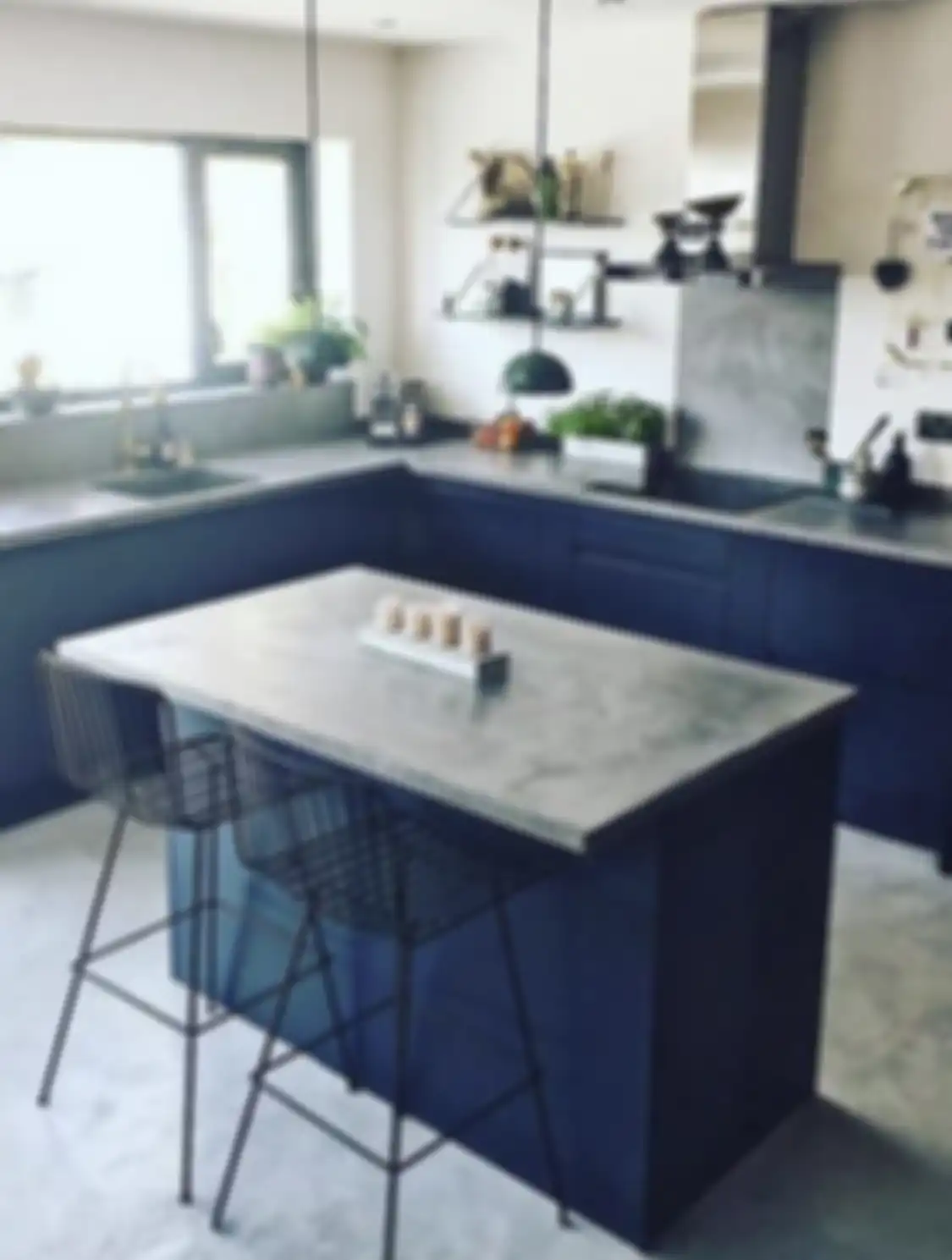 10 material ini pegang kunci untuk menghadirkan desain meja dapur yang lain dari biasanya. Foto tampilan aplikasinya goda hati.