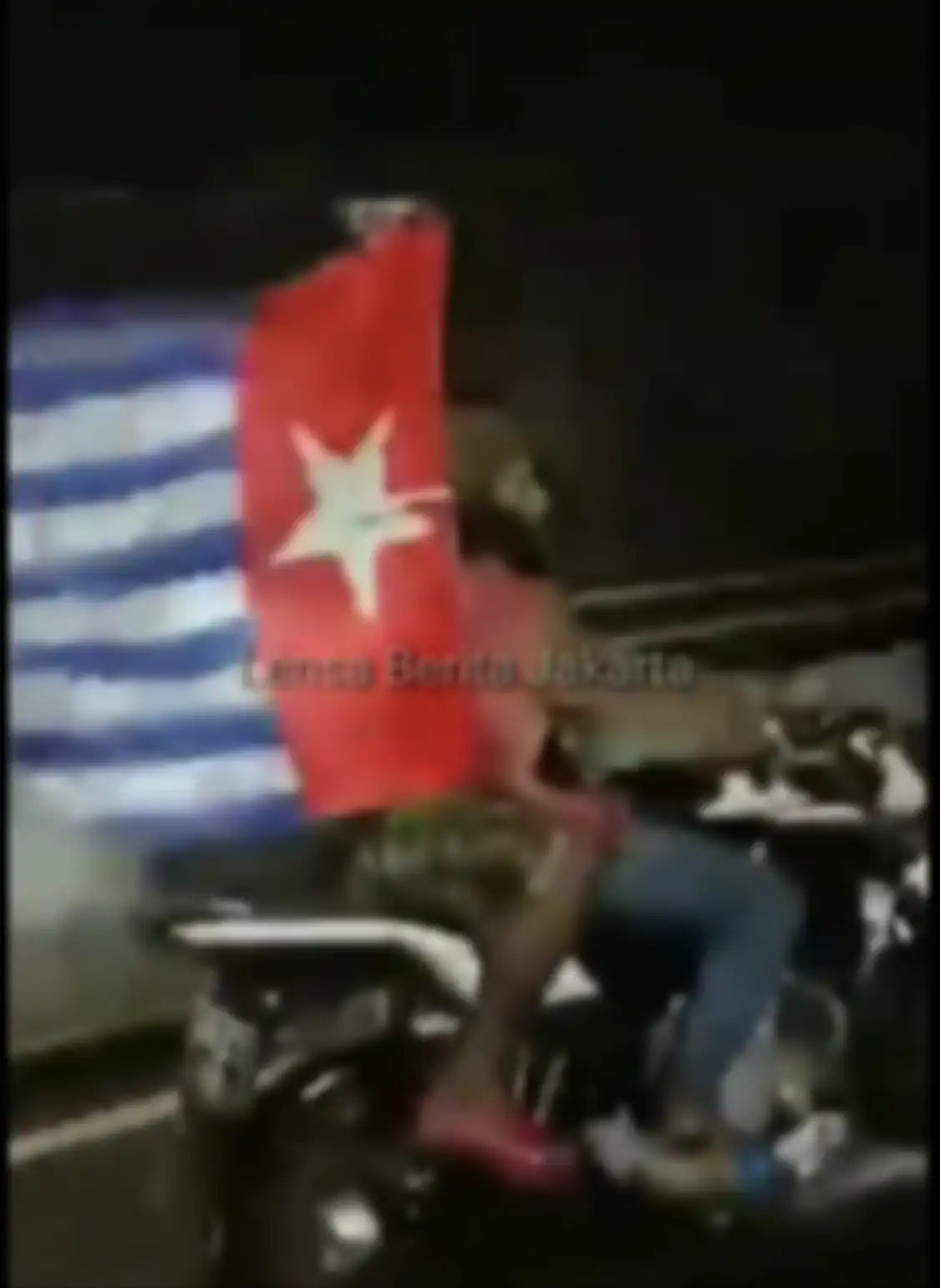 Setelah anggota polisi yang menolak laporan korban perampokan disanksi, Kapolres Jaktim memburu foto tampang pengibar bendera Bintang Kejora.