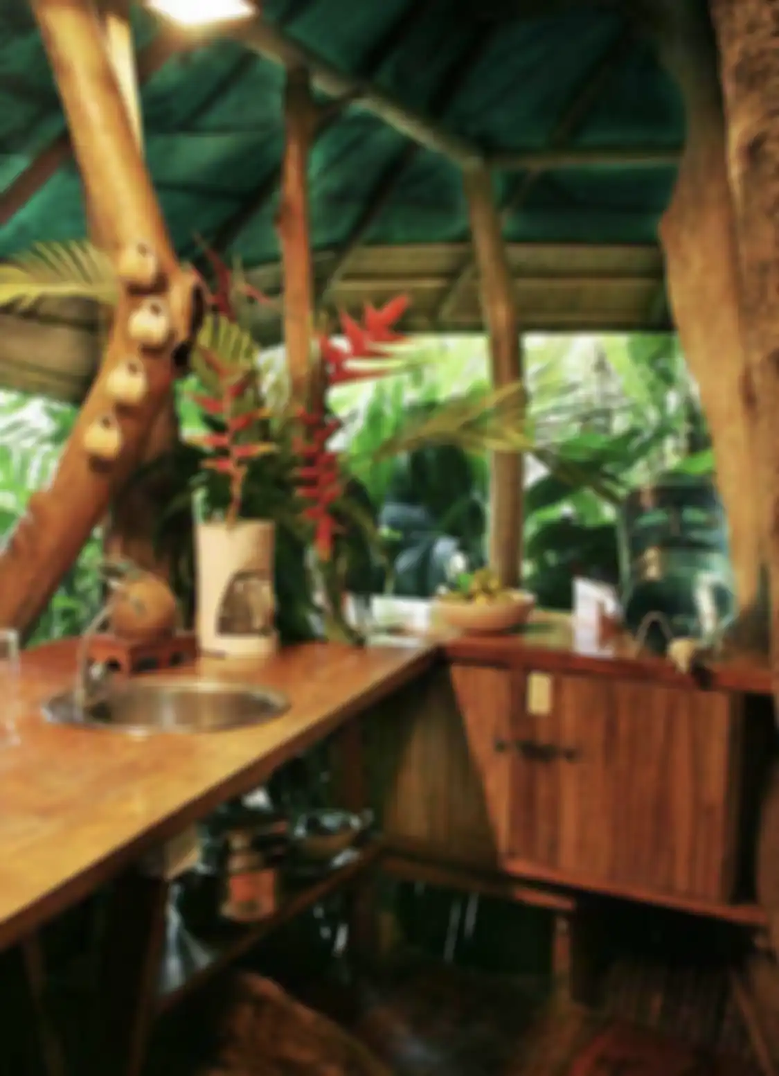 Begini jadinya apabila 7 foto desain dapur kampung ditiru buat renovasi area memasak di rumah minmalis. 