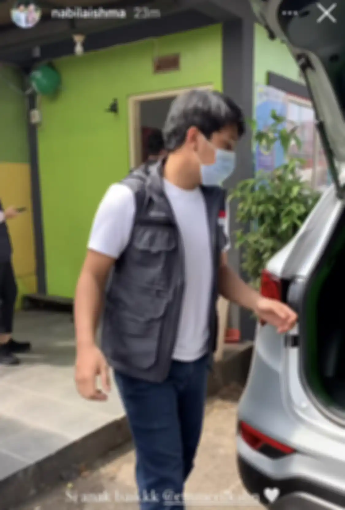 Kekasih Eril Nabila Ishma Nurhabibah mengunggah foto surat berisi pesan terakhir bagi dirinya. Pesan terakhir anak Ridwan Kamil bikin nyesek. 