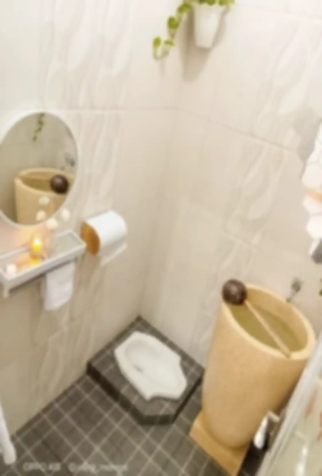 Desain kamar mandi kecil ini kian apik dengan trik begini. Wajah pemilik rumah subsidi berseri-seri. Tengok yuk 8 foto aplikasinya. 