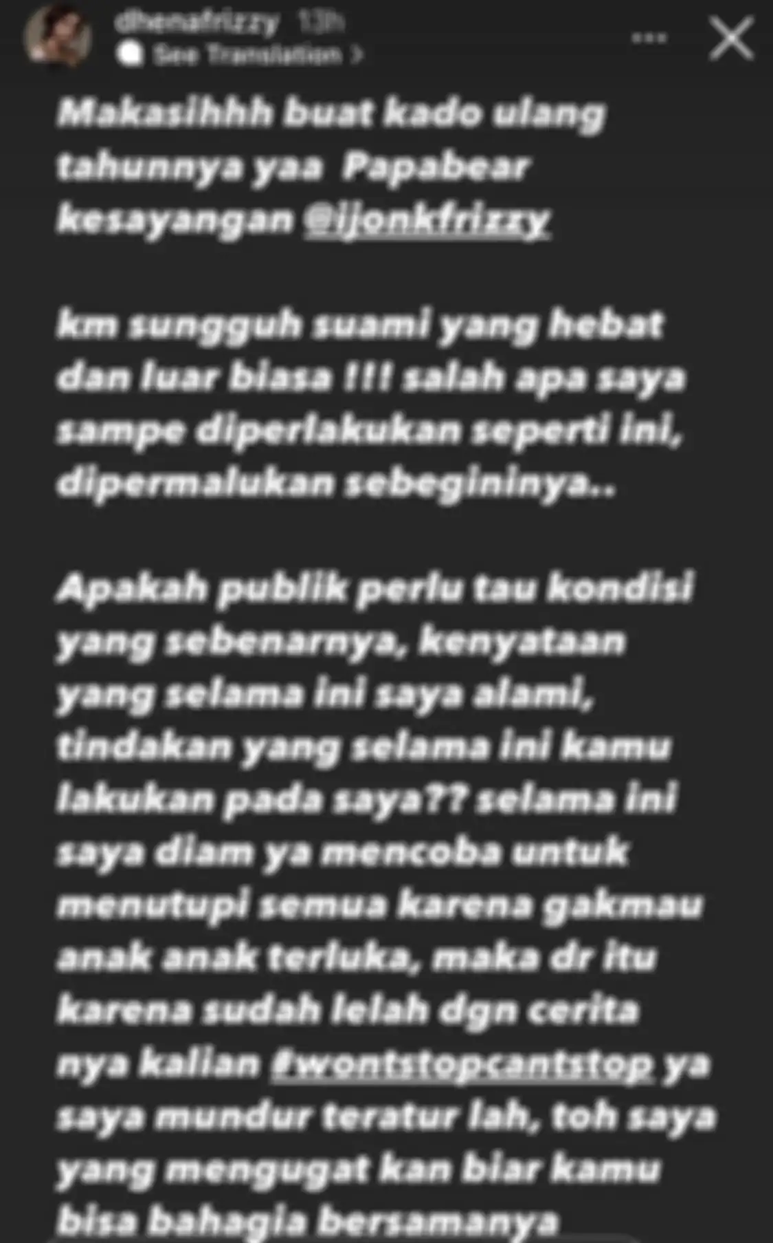 Mendengar foto tendangan si Madun ke arah perut suaminya jadi bukti ke polisi, istri Jonathan Frizzy membalas dengan cara ini. 