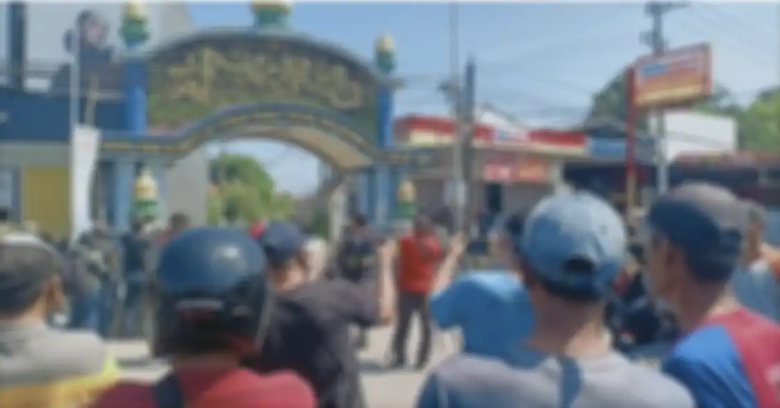 Bechi anak kiai Jombang dapat duit berlimpah dari sini setiap bulan. Pantas bisa kerahkan simpatisan dari Lampung buat hadang polisi.