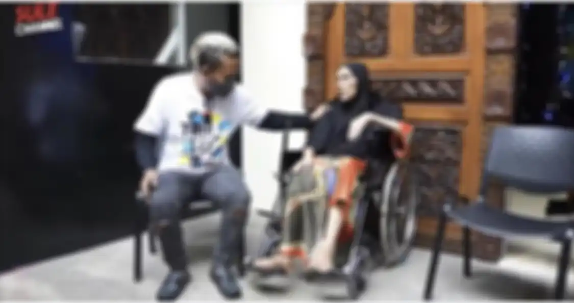 Dorce Gamalama sempat bikin heboh lewat video yang diunggah di Instagram. Sikapnya ke mantan Presiden Megawati Soekarnoputri disorot.