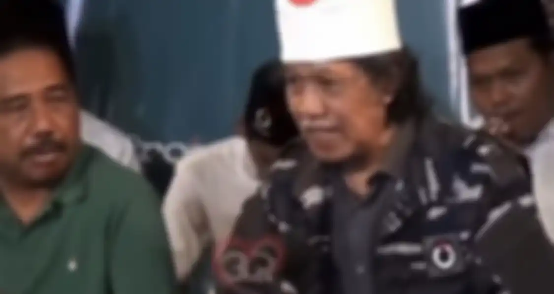 Dihujat setelah menghina Presiden, Cak Nun mengaku menikmati mendapat hujatan dari seluruh Indonesia.