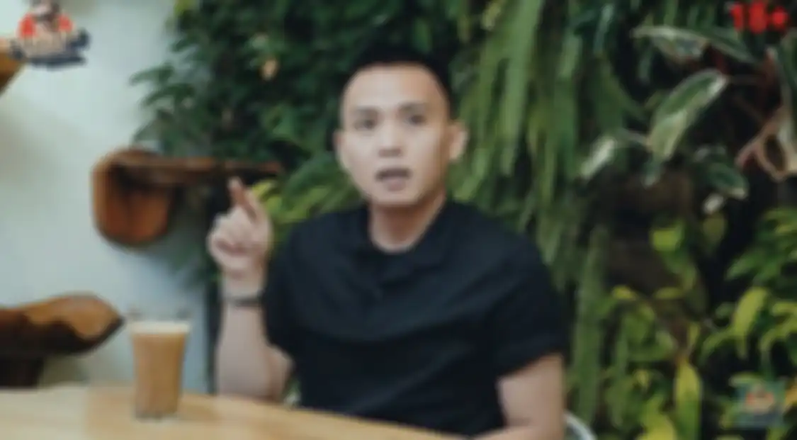 Paranormal Hard Gumay sebut akan muncul video perselingkuhan artis inisial R. Nikita Mirzani ngotot bongkar aib si aktor R. 