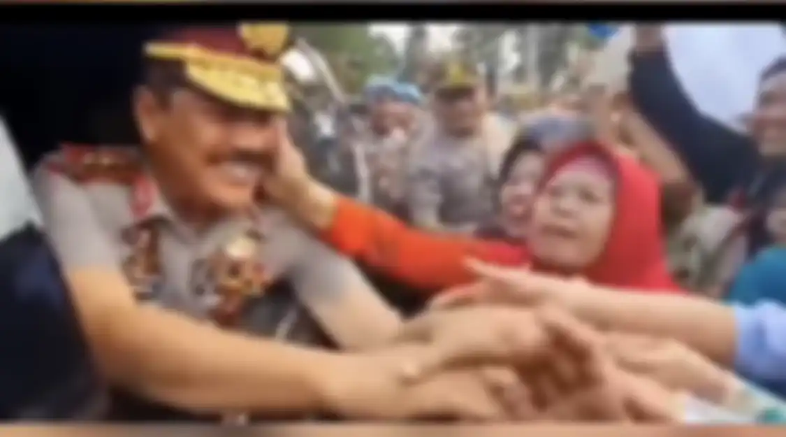 Tabiat asli Kabareskrim Komjen Agus Andrianto yang murka istri Ferdy Sambo berbohong terkuak usai pipinya dicubit sosok ini.