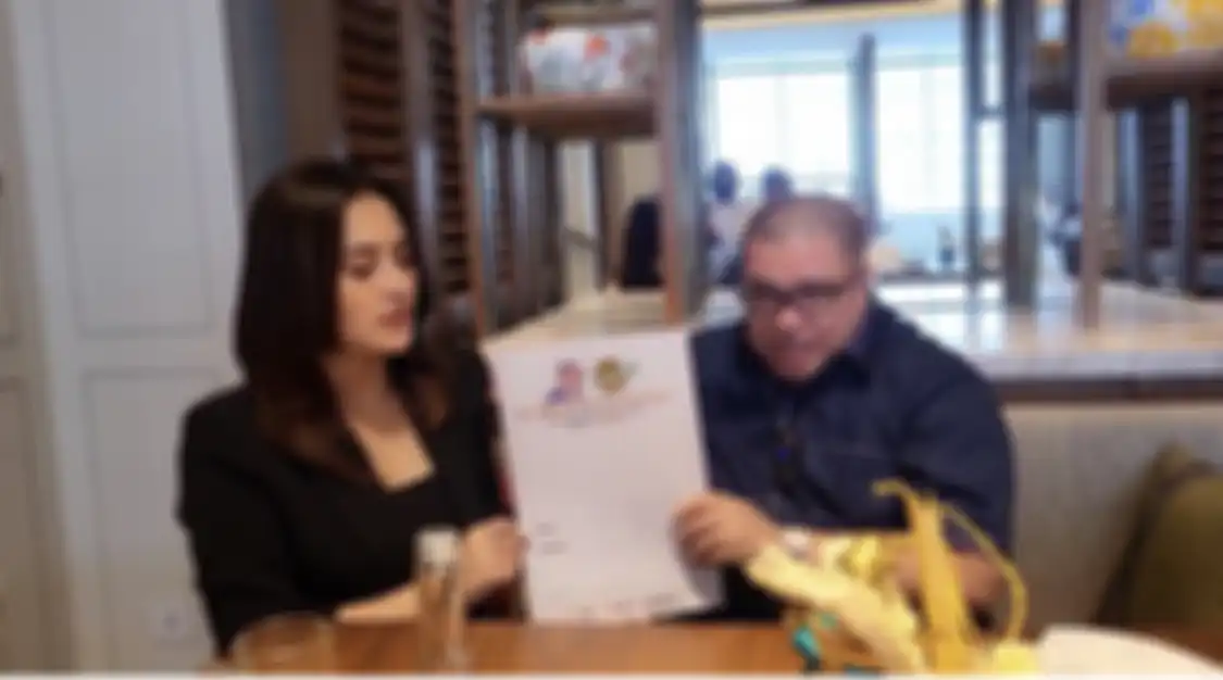 Aib Razman Nasution terus dibongkar Hotman Paris. Namun, Razman ngaku dapat perintah penjarakan mantan bos Iqlima Kim.