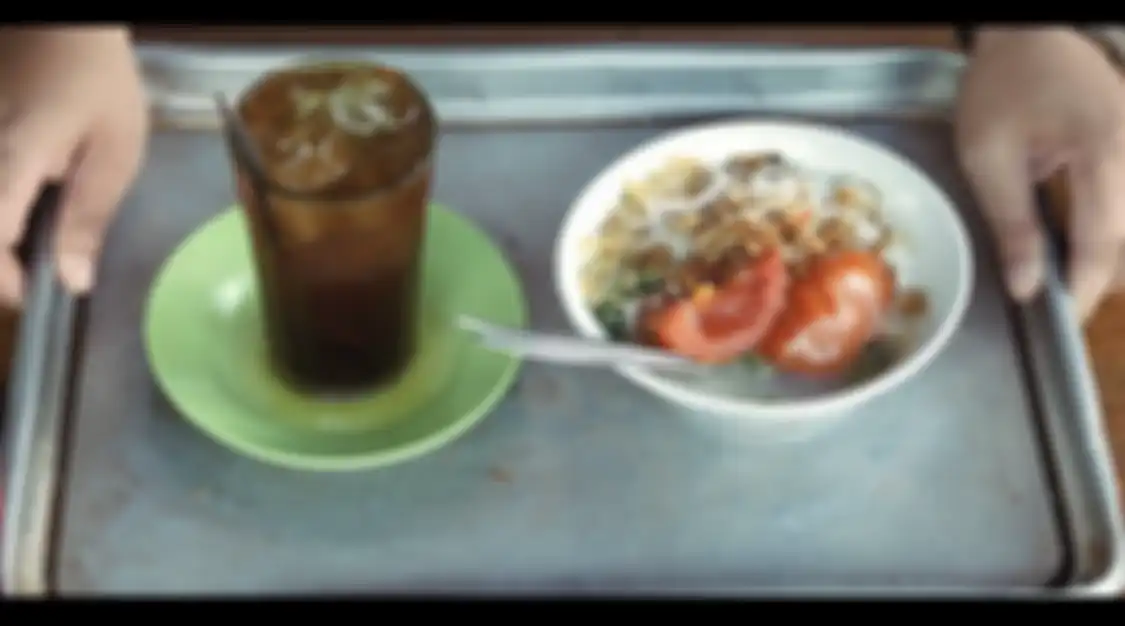 5 tempat wisata kuliner di Solo ini menjadi pilihan Presiden Jokowi. Cocok buat sarapan enak. Foto menunya goda hati.
