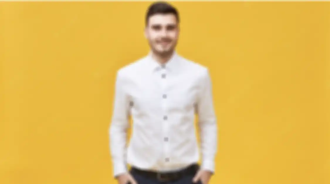 Inilah cara pas foto formal sendiri di rumah. Ternyata gampang banget. Jadi, nggak perlu ke studio foto. 