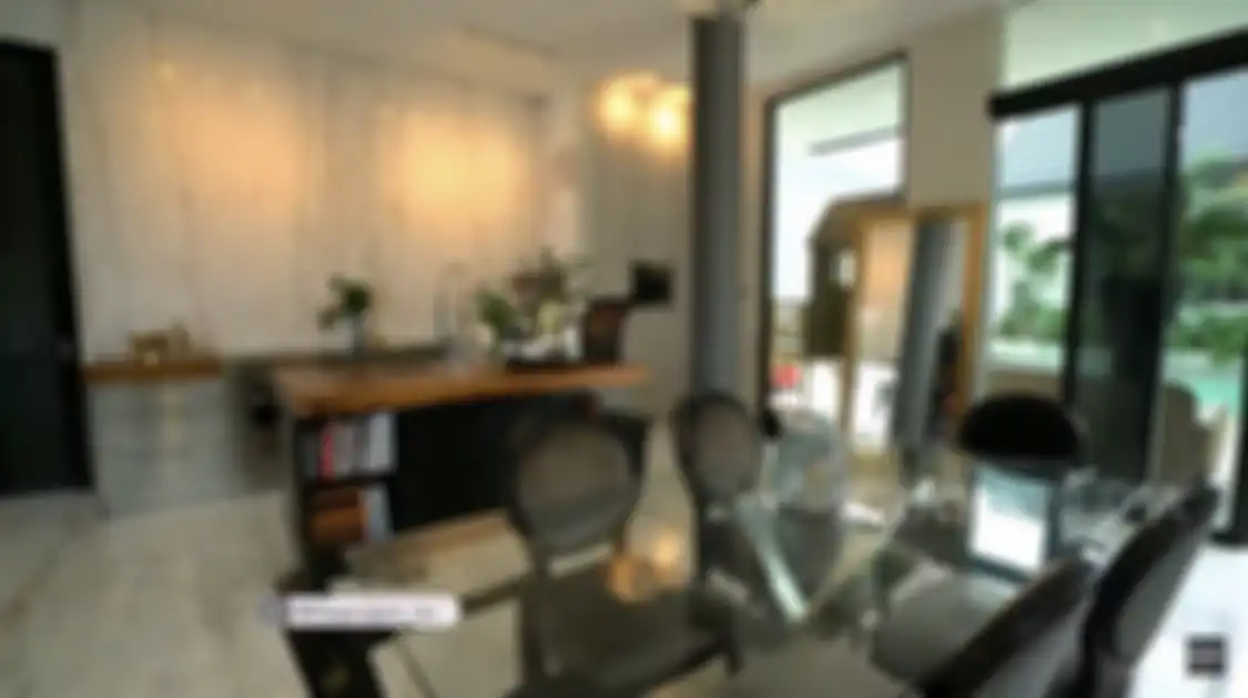 Inilah 10 foto desain rumah mewah Jessica Iskandar yang disorot netizen. Dia minta Raffi Ahmad bayari tunggakannya. 