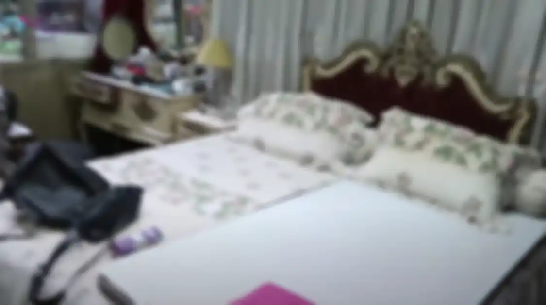 Inilah deretan foto rumah mwwah Mami Popon nenek Raffi Ahmad yang jarang terekspos. Ruang tamunya dipenuhi dekorasi ini.
