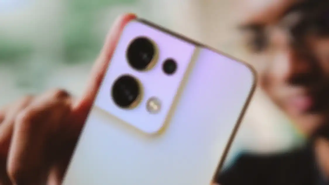 cara foto keren pakai HP Oppo Reno8. Agar hasil maksimal, jangan lagi menggunakan aplikasi kamera ini. 