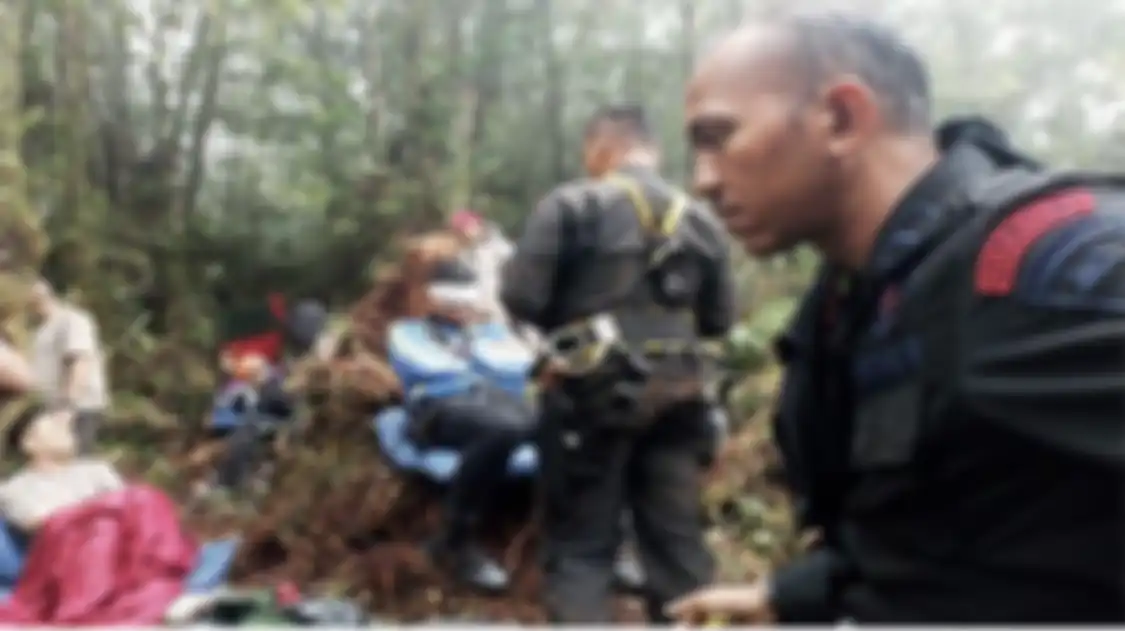 Kapolda Jambi Irjen Rusdi Hartono mengalami cedera berat. Jenderal bintang dua ini menunggu evaluasi.