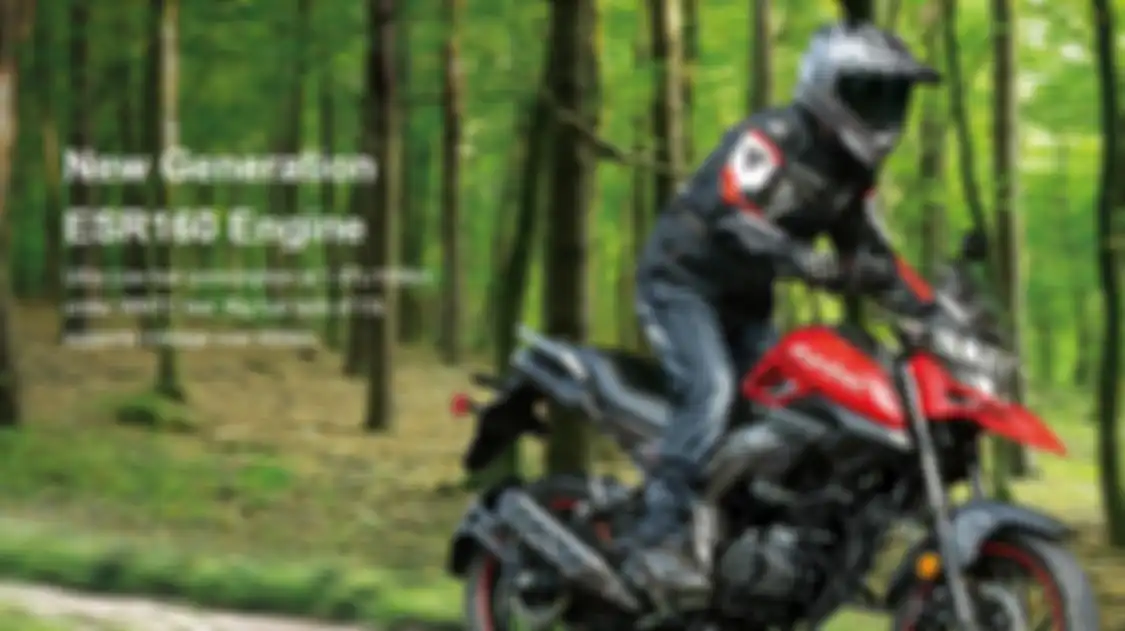 Haojue DL160 motor adventure Suzuki di Cina.