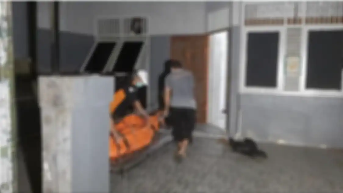 Rumah satu keluarga tewas di Kalideres ditaburi bubuk kopi. Dokter forensik curiga sosok ini jadi pelaku pembunuhan. 