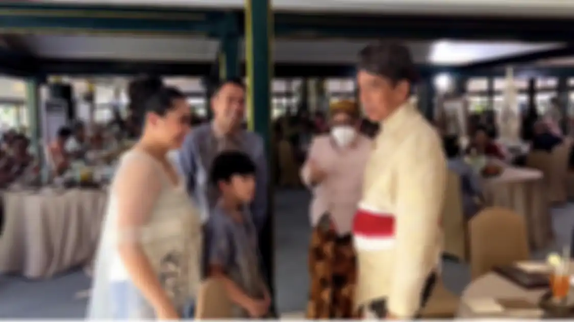 Presiden Jokowi yang bikin bangga Raffi Ahmad mengeluhkan tabiat asli Kaesang. Minta diubah usai putranya menikahi Erina.