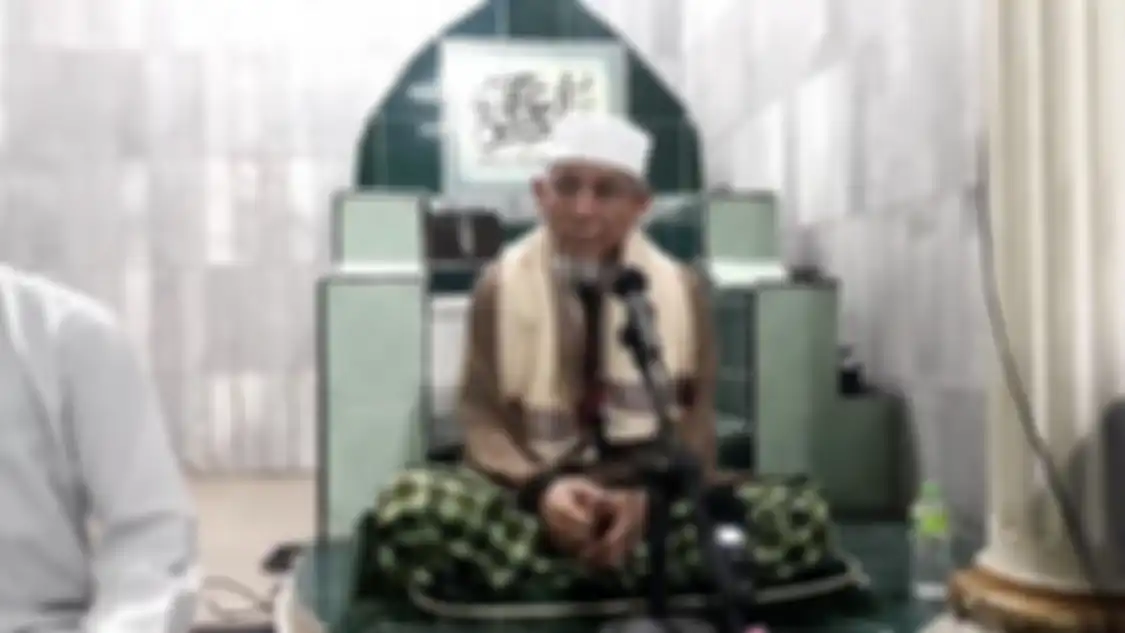 Foto Abdul Qadir Hasan Baraja pendiri Khalifatul Muslimin viral di media sosial. Dia mengaku baiat anggotanya bukan untuk kekarasan.