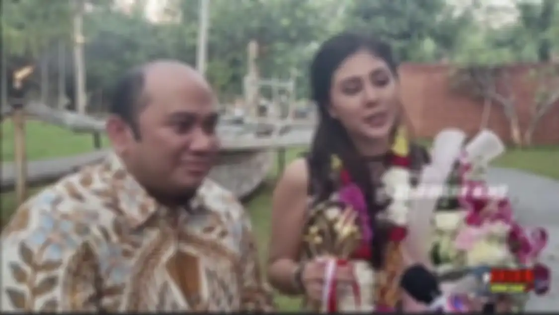 Prof Bambang Saputra menjadi sorotan usai foto disuapi Vanessa Angel sengaja disebarkan. Guru spiritual Doddy Sudrajat ini bikin Puput meradang.