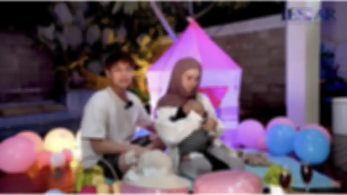 Lesti Kejora sempat mengeluh perubahan yang terjadi dalam diri Rizky Billar. Kakak nggak ngurus Baby L. Foto kejanggalannya dikulik.