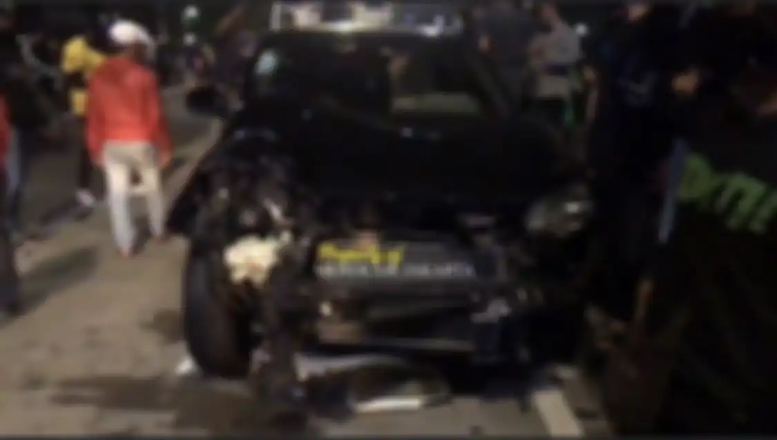 Sopir mobil HRV maut sampai harus ditampar agar sadar usai menbarak pemotor hingga tewas. Polisi ungkap fakta mengejutkan. 