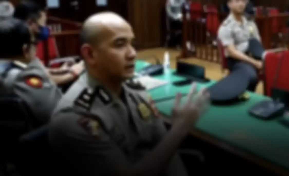 Usaha tersangka obsctruction of justice melindungi Ferdy Sambo malah dibongkar istri sendiri. Kompol Baiquni pengalaman jadi intel. 
