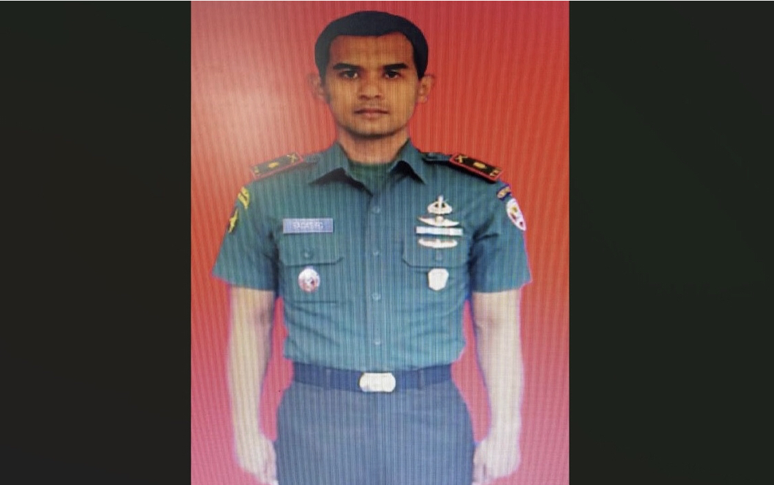 Mental pengawal Presiden Jokowi rusak, 5 jenderal TNI sampai turun tangan. Foto oknum perwira Paspampres disebarkan.