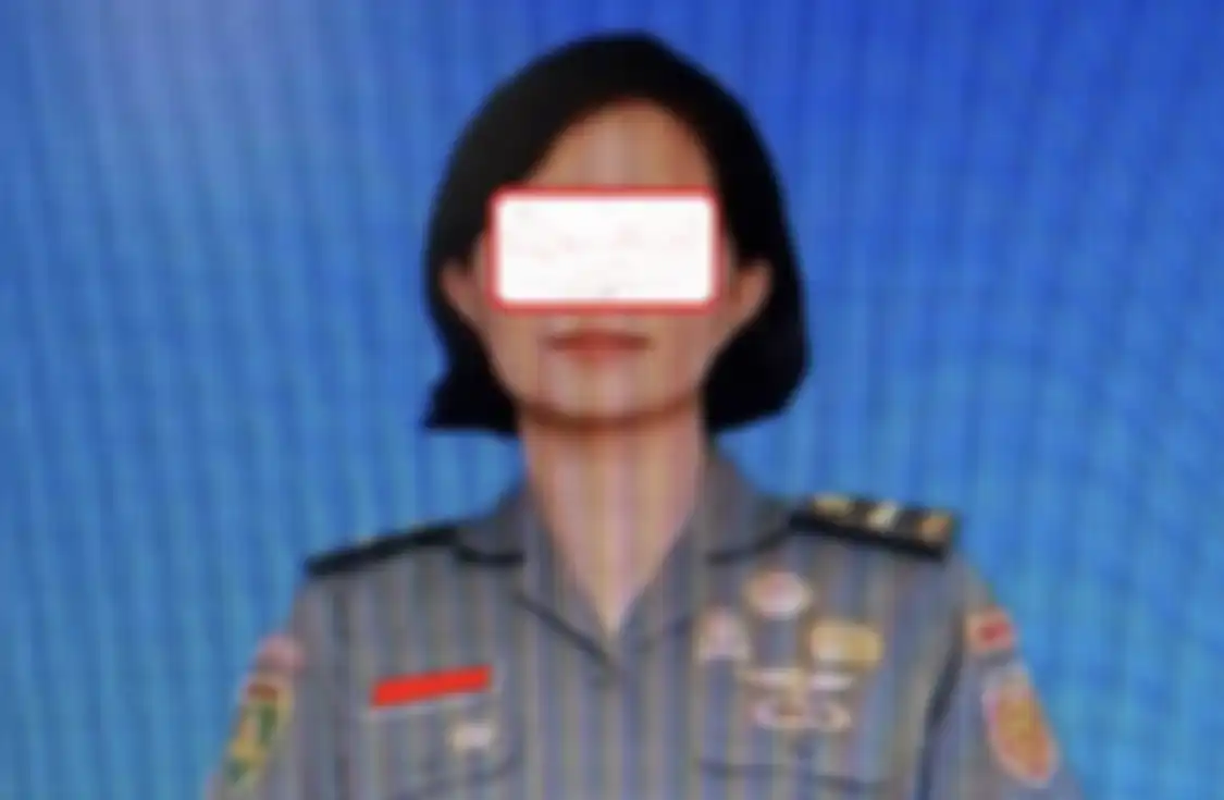 Mental pengawal Presiden Jokowi rusak, 5 jenderal TNI sampai turun tangan. Foto oknum perwira Paspampres disebarkan.
